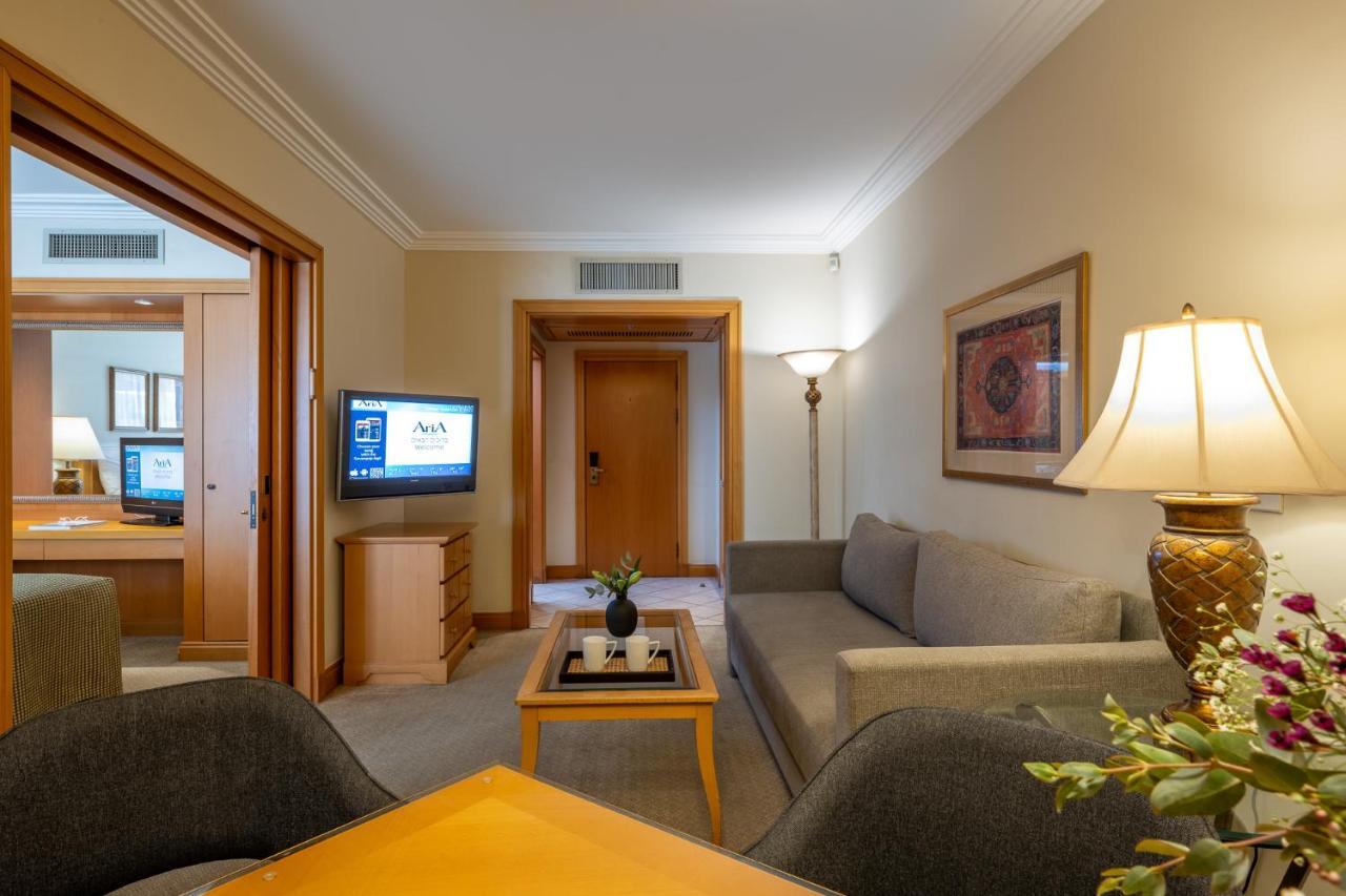 Aria Eilat Exterior foto A suite at the Grand Hyatt Hotel, Amman, Jordan